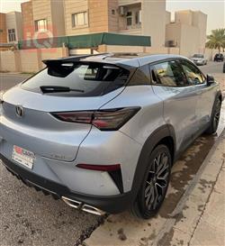 چانگان UNI-T